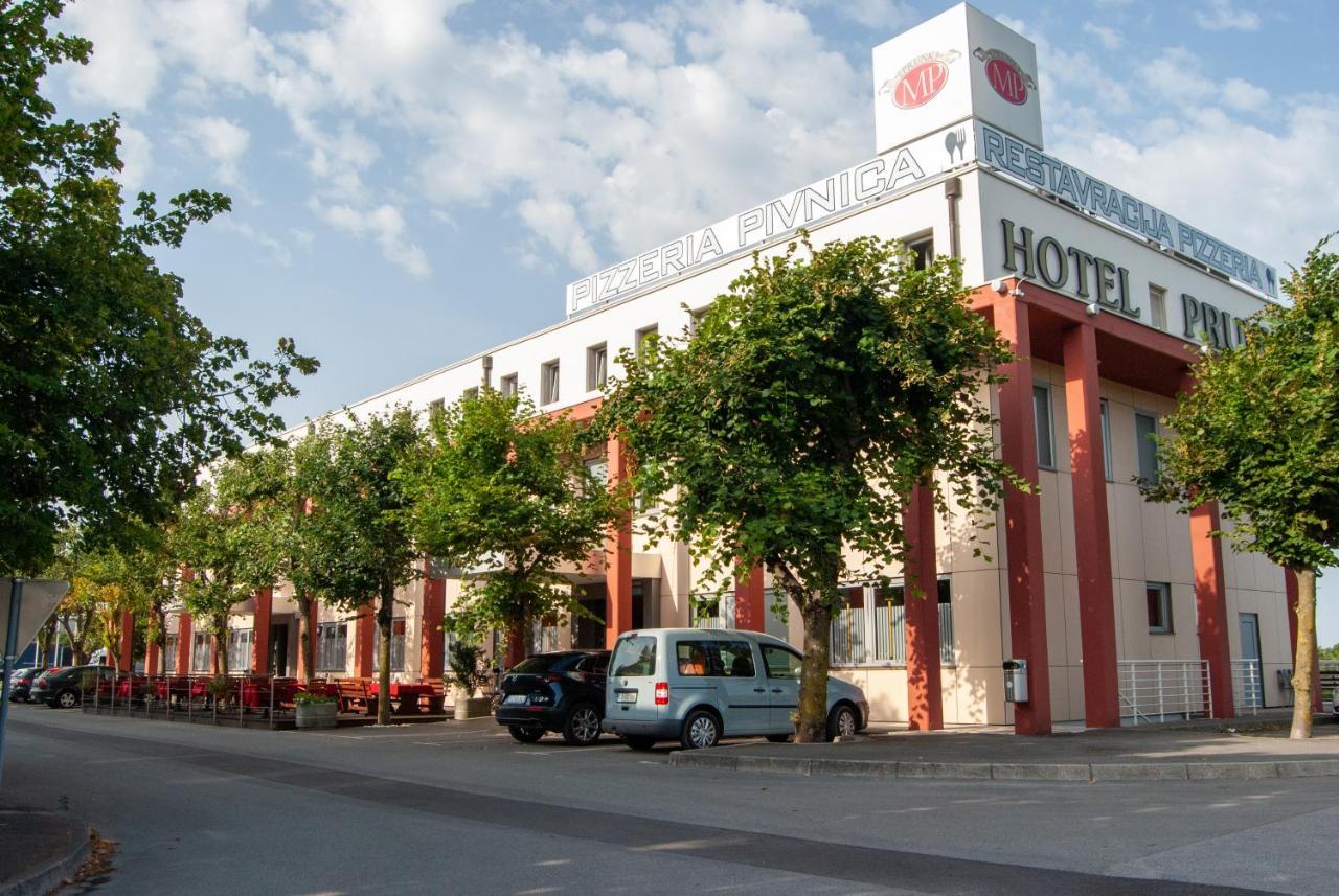 Hotel Prunk Sezana Exterior photo